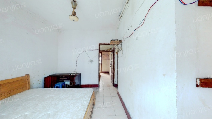 小龙坎新街二手房实景图