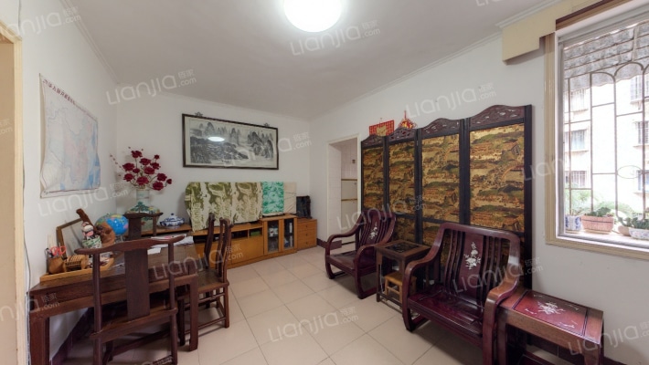 龙华里二手房实景图