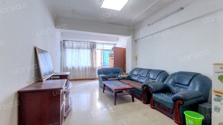 麦科特新苑二手房实景图