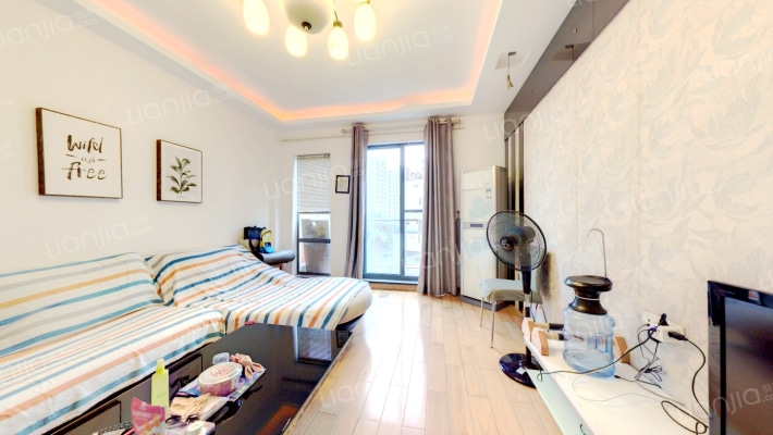 金地格林小城梦茵区二手房实景图