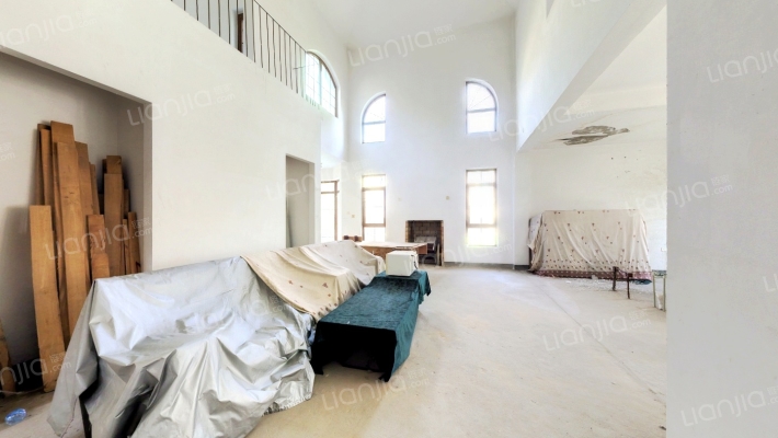 中海瓦尔登湖二手房实景图