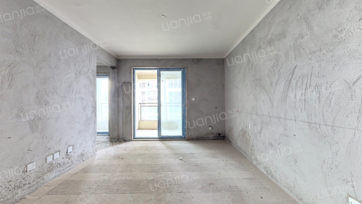 中国摩四期春藤佳苑二手房实景图