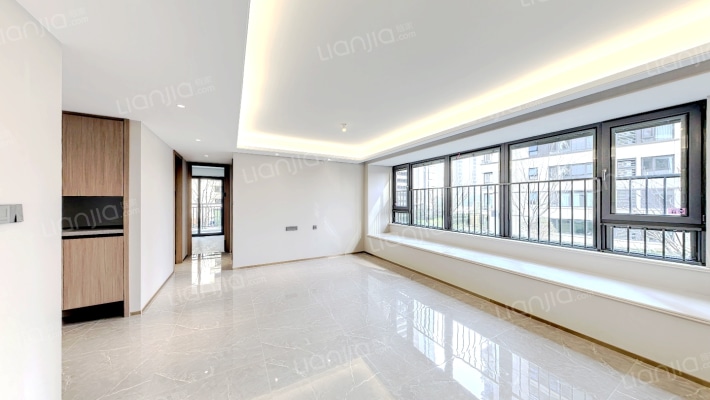 万科翡翠公园二手房实景图