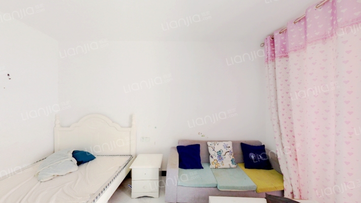 秀峰景山佳园二手房实景图