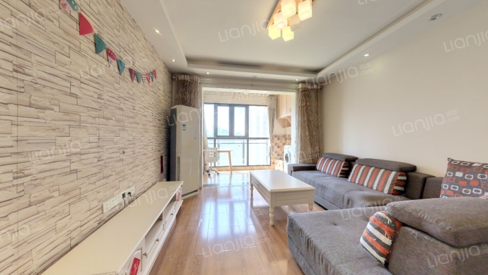 卧琥二手房实景图