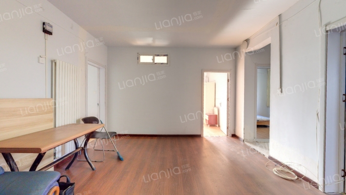 永恒理想世界一期二手房实景图