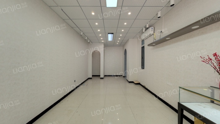 恒大文化旅游城B区二手房实景图