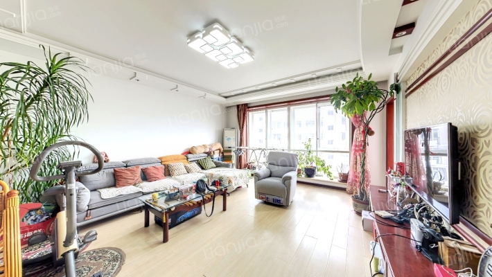 鑫凤家园二手房实景图