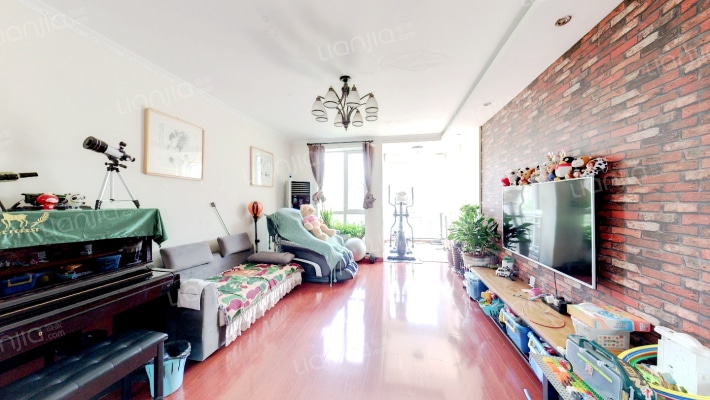 珠峰国际花园二手房实景图