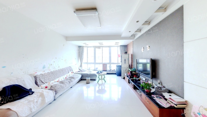 翡翠林居二手房实景图