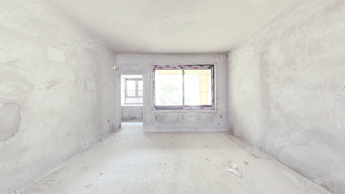 昕晖麓台山舍二手房实景图