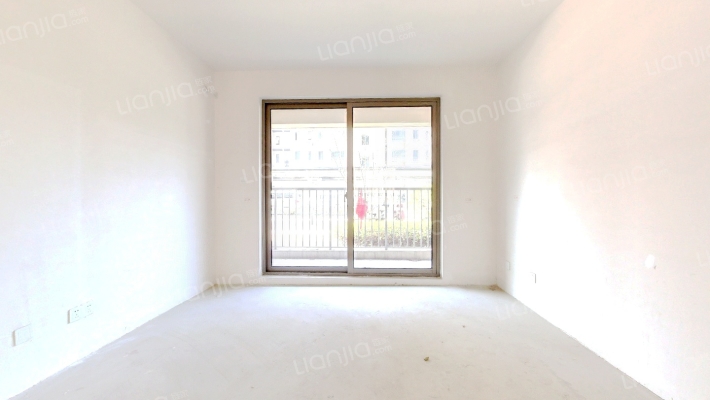 绿地悦颂云庭二手房实景图