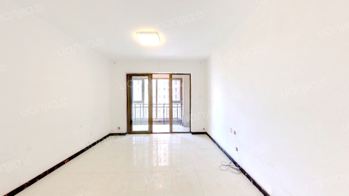 天山熙湖二手房实景图