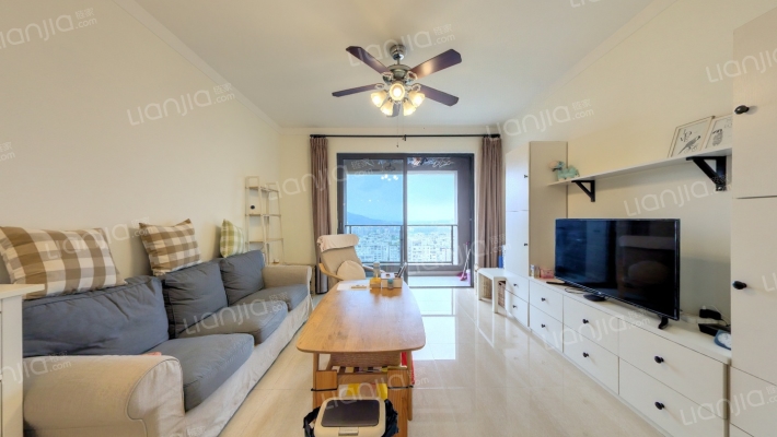 龙湖U城一组团二手房实景图