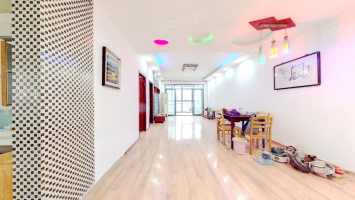 广厦中北领秀小区二手房实景图