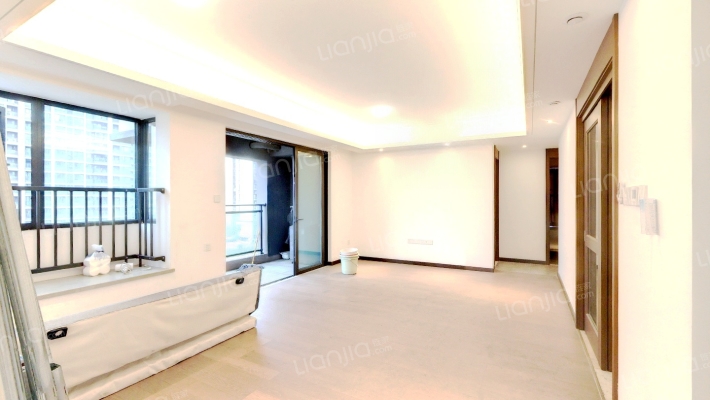 万科招商理想城晓曦二手房实景图