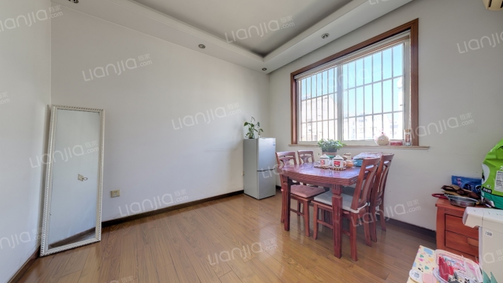 梅石小区二手房实景图