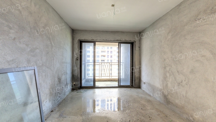 优越温泉郡二手房实景图