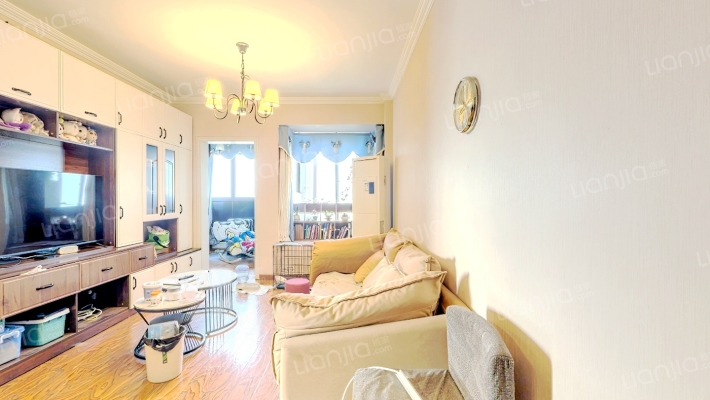 缤纷年华二手房实景图