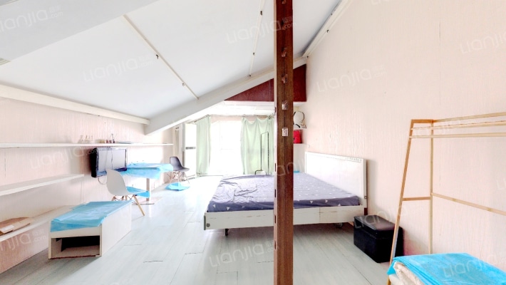 21世纪假日花园二手房实景图