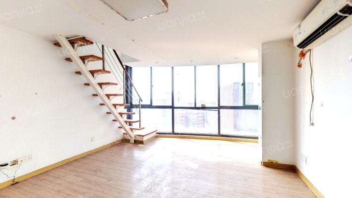 新城市广场二手房实景图