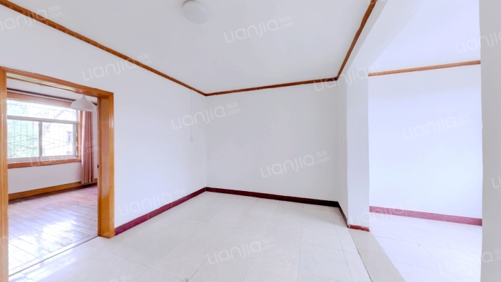 青年小区二手房实景图