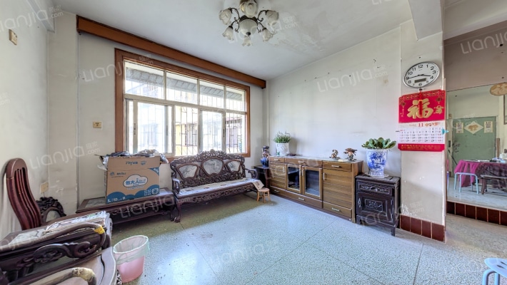 新园路39号大院二手房实景图