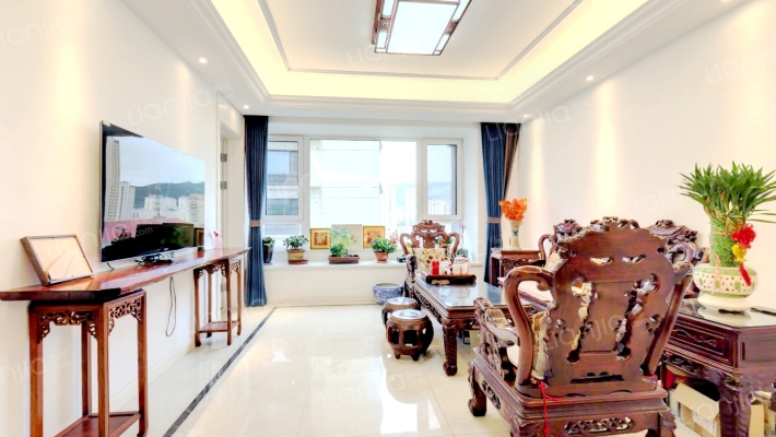 万科中南府二手房实景图