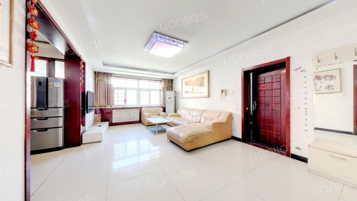 新东方华庭二手房实景图