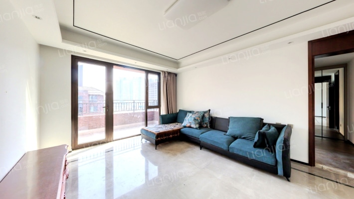 万科翡翠书院C区二手房实景图