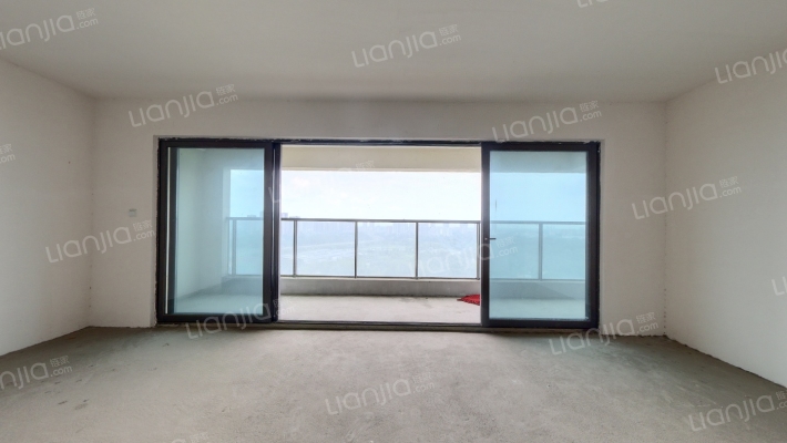 中南樾府二手房实景图