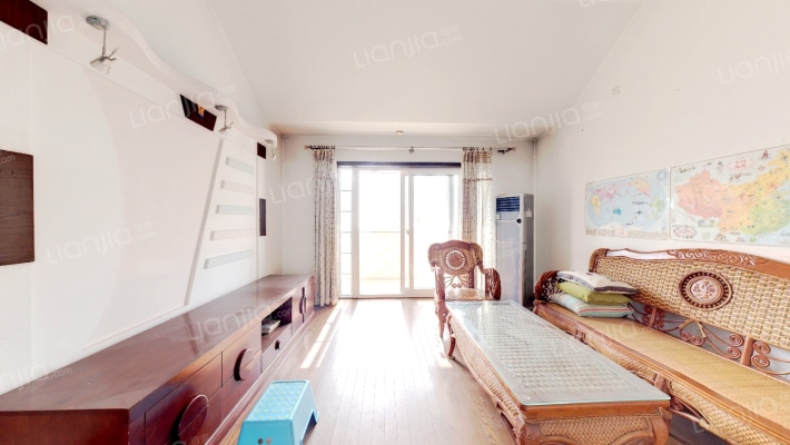 天江格调兰庭二手房实景图