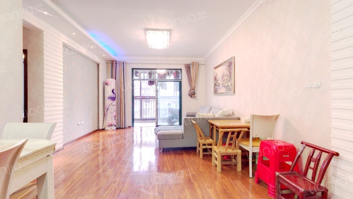 福地华庭二手房实景图