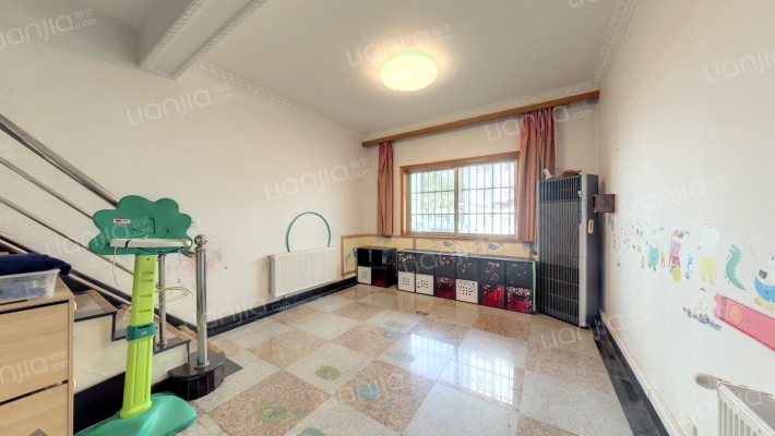 新金山花园二手房实景图