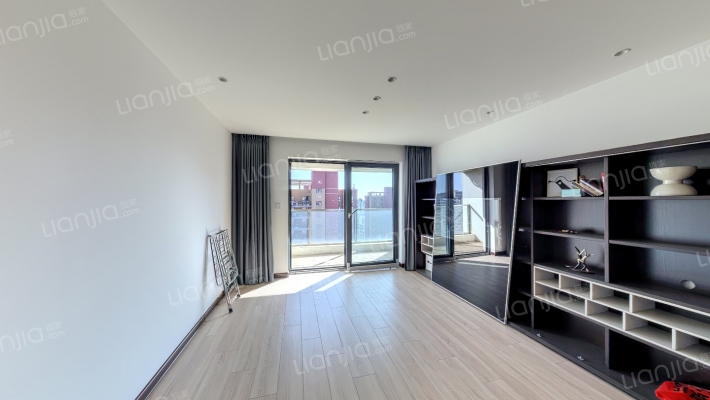 万科城七期二手房实景图