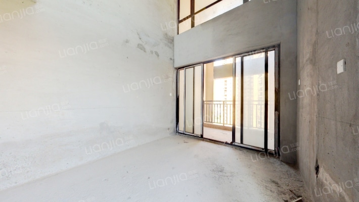 太东棕榈泉二手房实景图