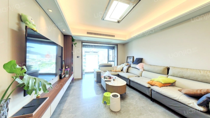 卓越樾山府二手房实景图