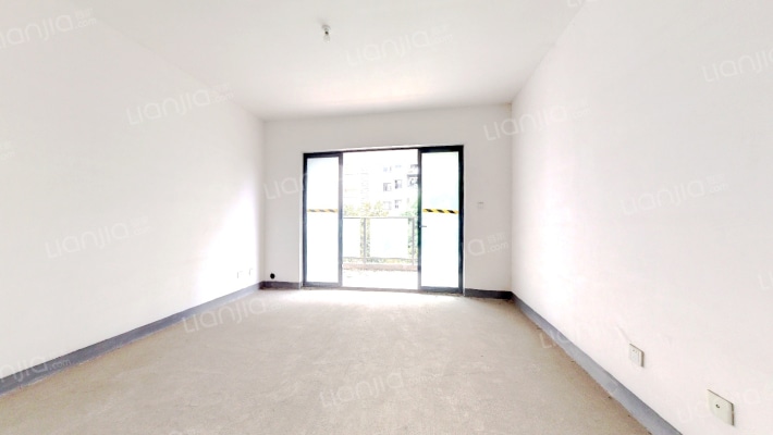 保利公园198玫瑰郡二手房实景图