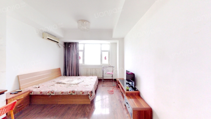 1世界公寓二手房实景图