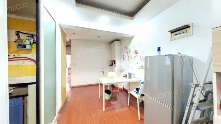 巴蜀剑桥二手房实景图