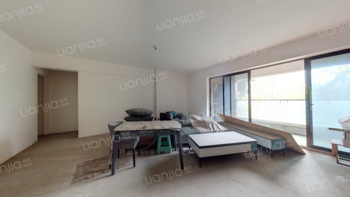 中德英伦联邦C区二手房实景图