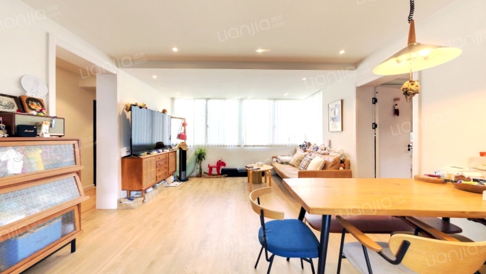 斜土路1220号二手房实景图