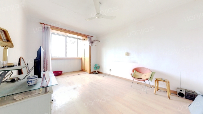 临汾路1320弄二手房实景图