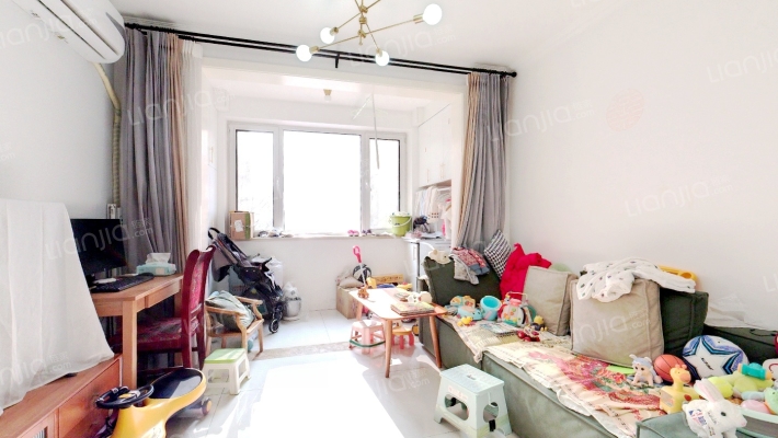 山钢建设凭海临风三期二手房实景图