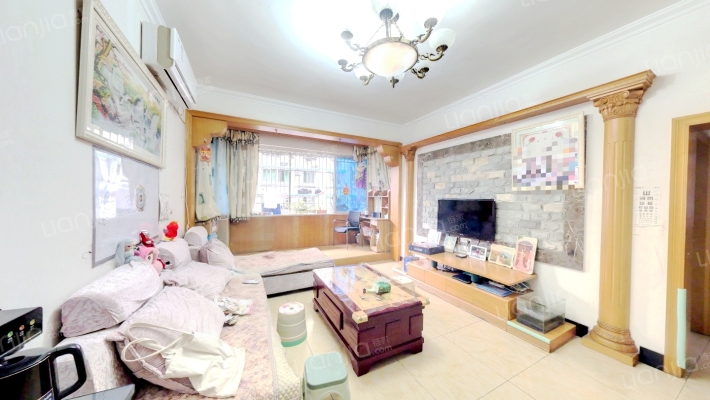 东方新苑二手房实景图