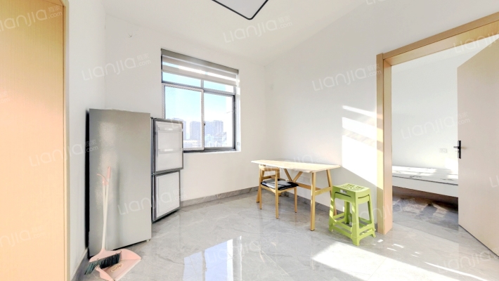 解放路282号-288号二手房实景图