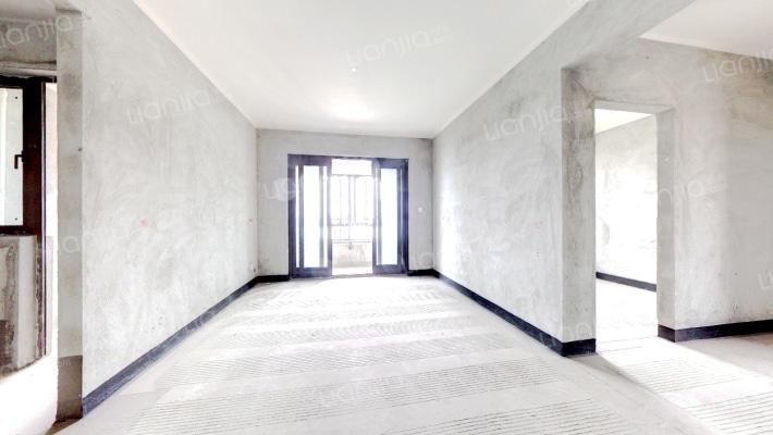 重庆融创文旅城御岸二手房实景图