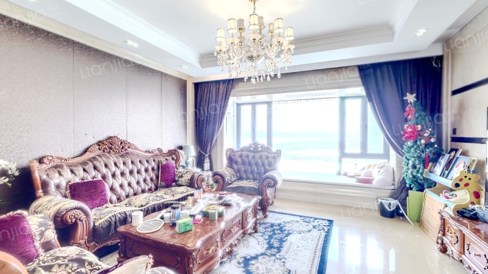 浪琴半岛二手房实景图