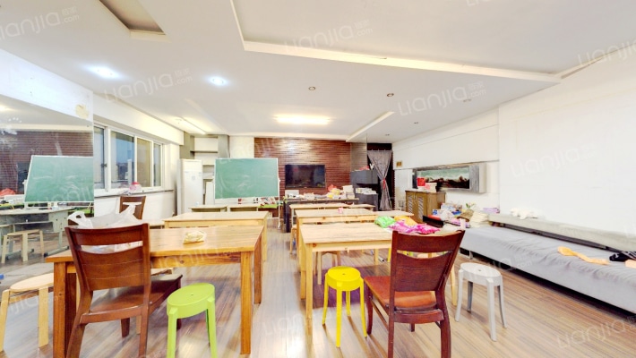 世纪大厦二手房实景图