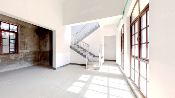 绿城青山湖红枫园二手房实景图